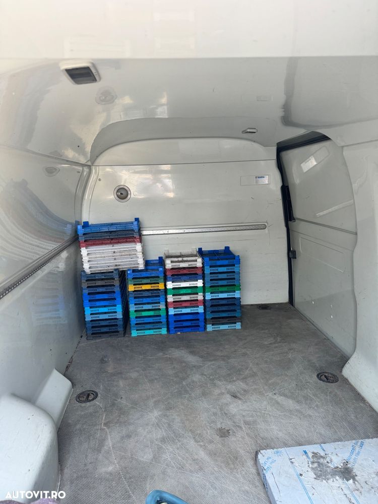Volkswagen Transporter - 3