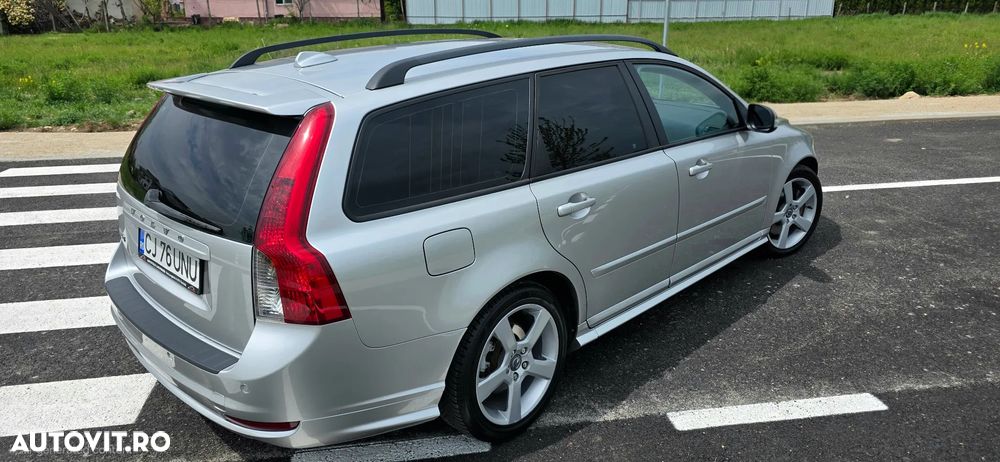 Volvo V50 DPF D4 RDesign Edition - 13