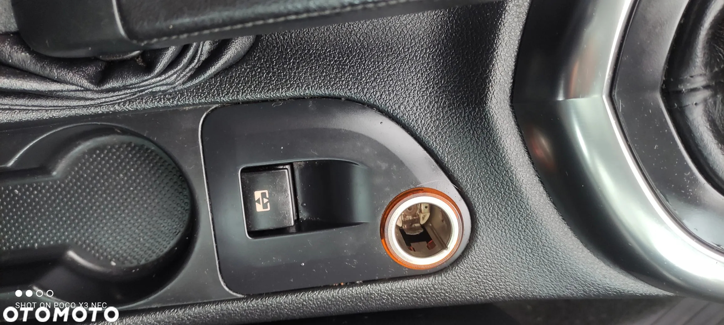 Peugeot 308 1.6 Premium Plus - 24