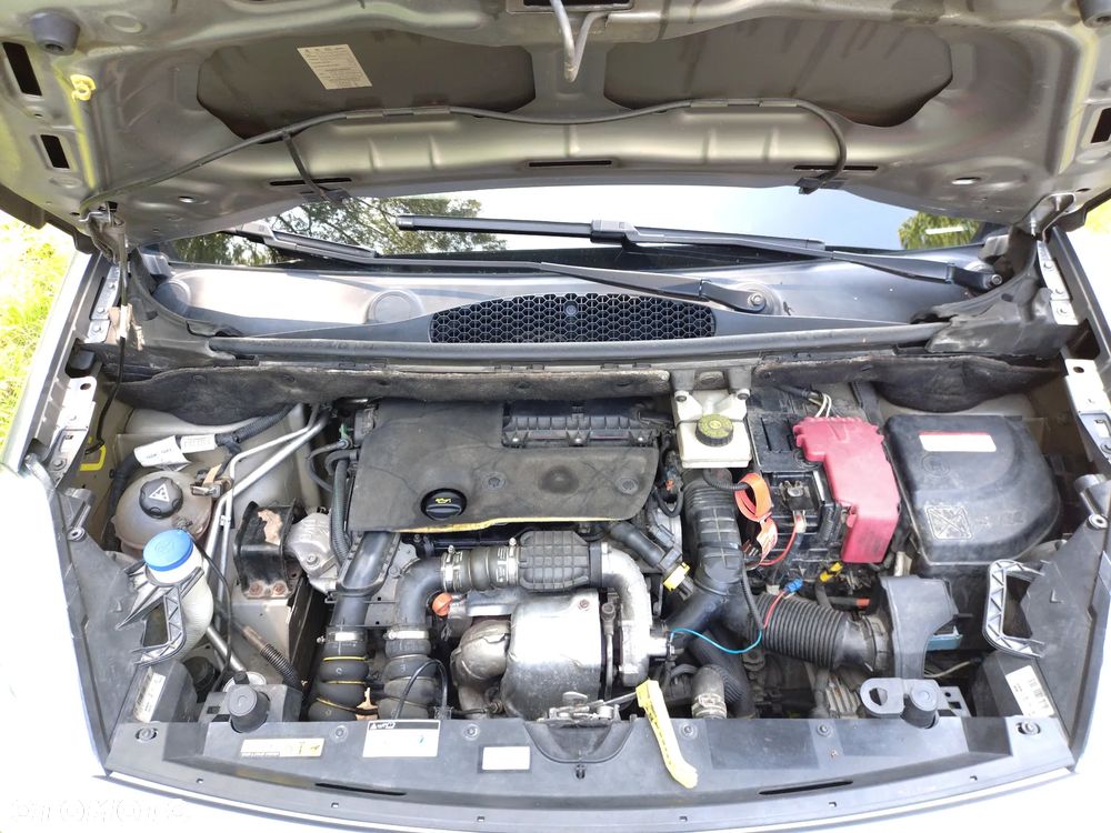 Peugeot Partner 1.6 BlueHDi Outdoor S&S - 15