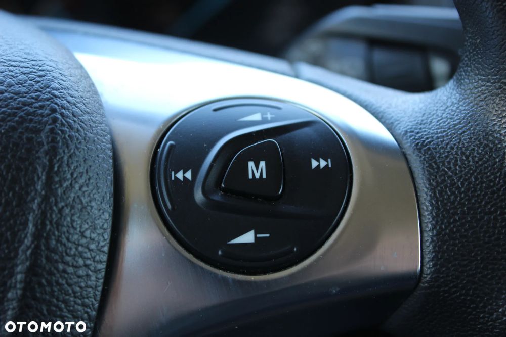 Ford Tourneo Connect 1.6 TDCi Titanium - 18