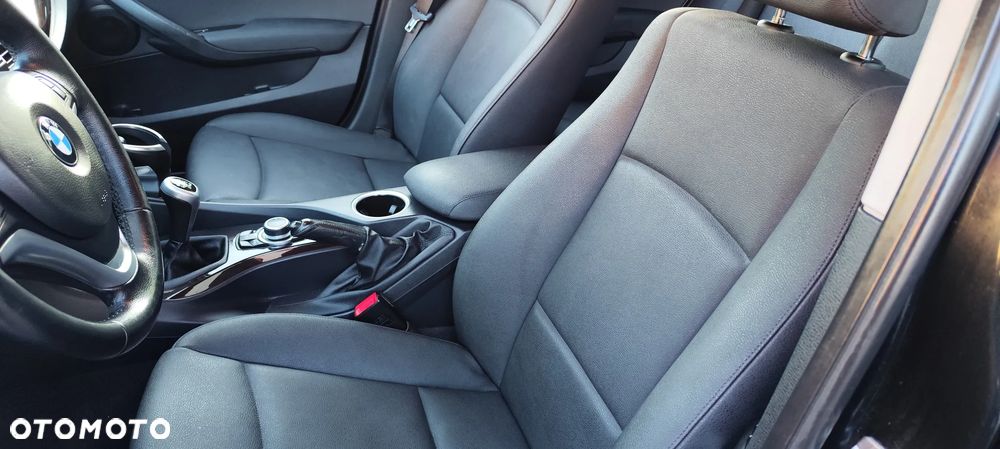 BMW X1 sDrive16d Sport Line - 27