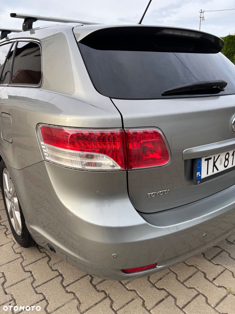 Toyota Avensis 1.8 Luna MS - 6