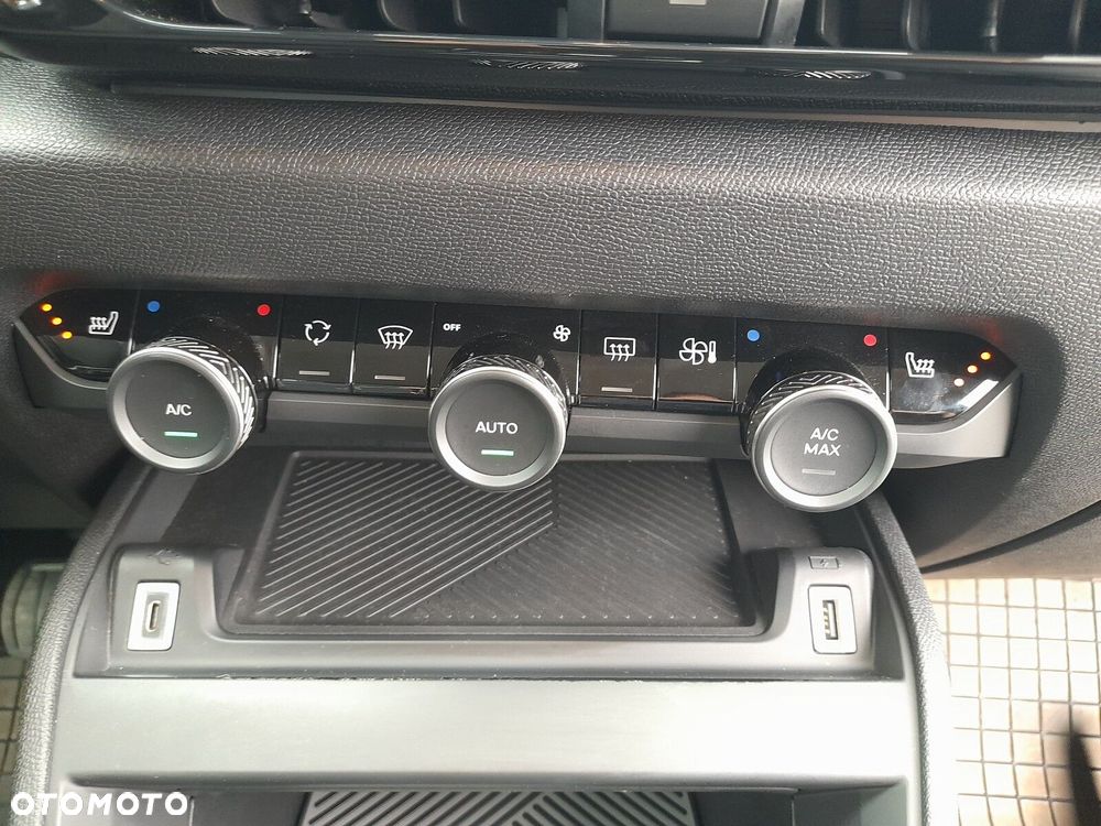 Citroën C4X 1.2 PureTech Feel Pack S&S EAT8 - 26