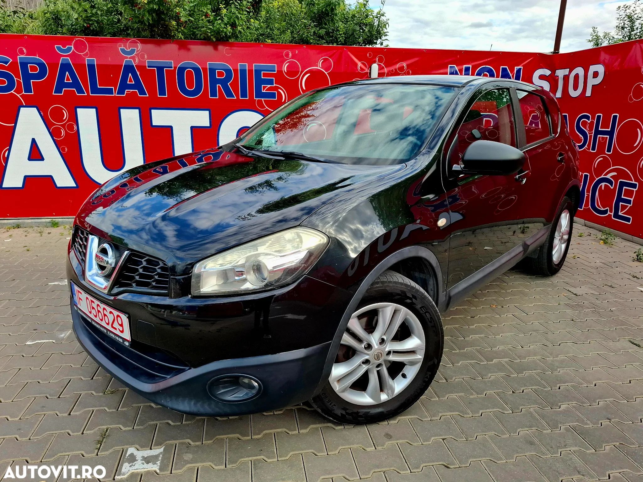 Nissan Qashqai 2.0 dCi DPF acenta - 1