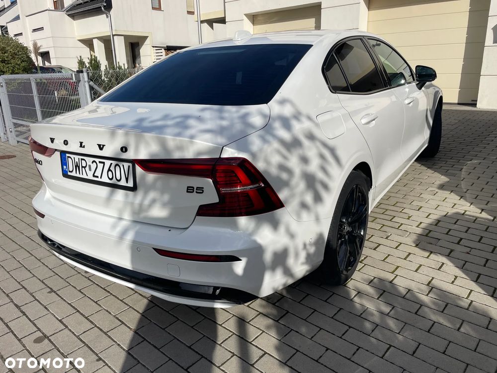 Volvo S60 B5 B R-Design - 12