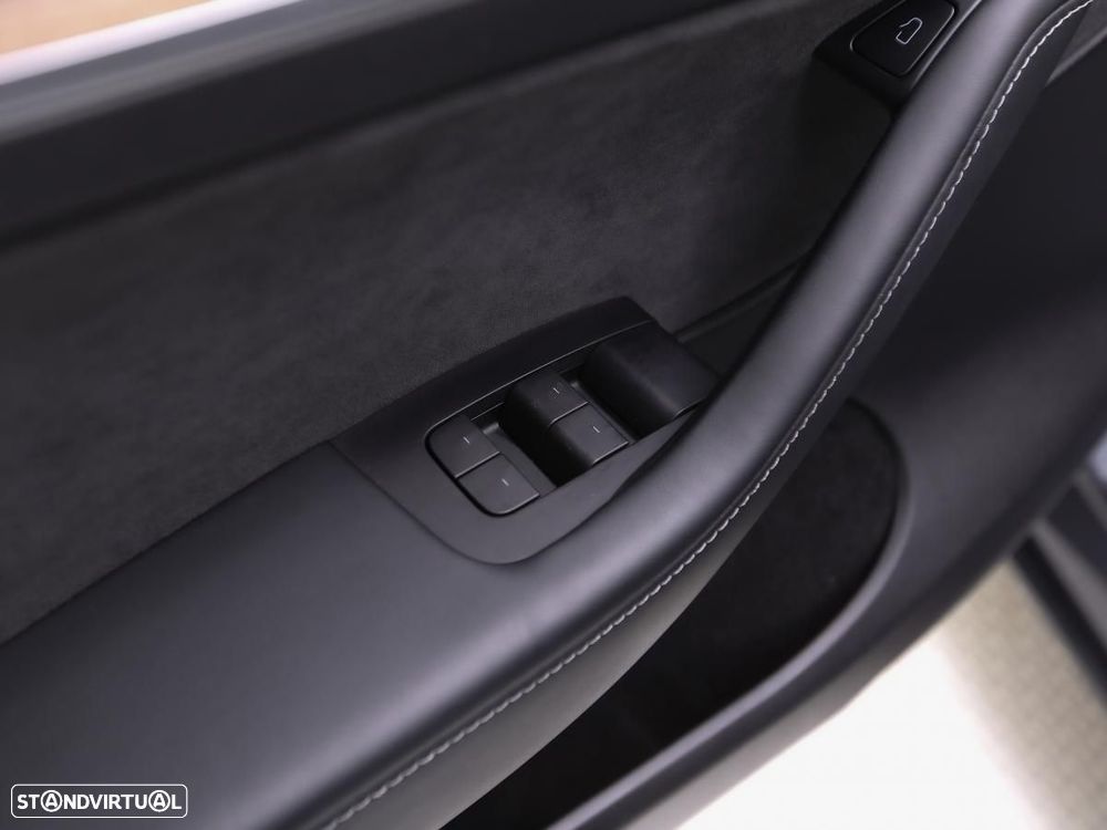 Tesla Model Y Tração Traseira - 16