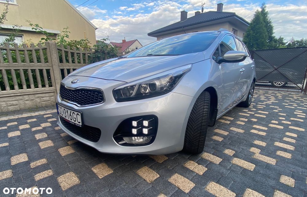 Kia Ceed 1.6 CRDi GT Line - 1