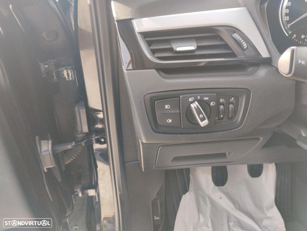 BMW X1 16 d sDrive Advantage - 13
