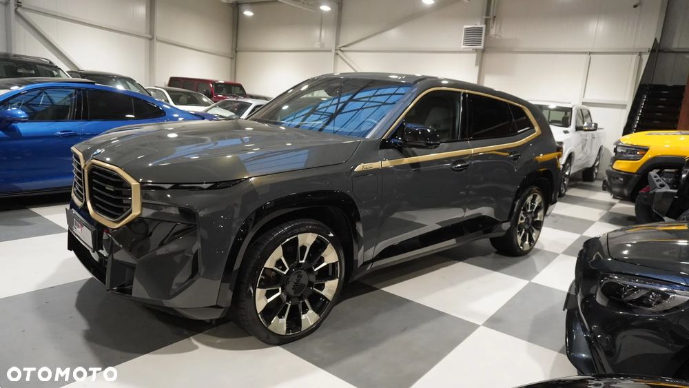 BMW XM - 1