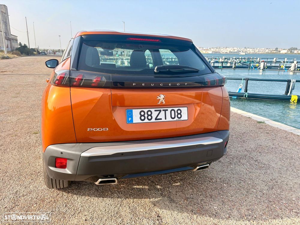 Peugeot 2008 1.2 PureTech Allure - 2