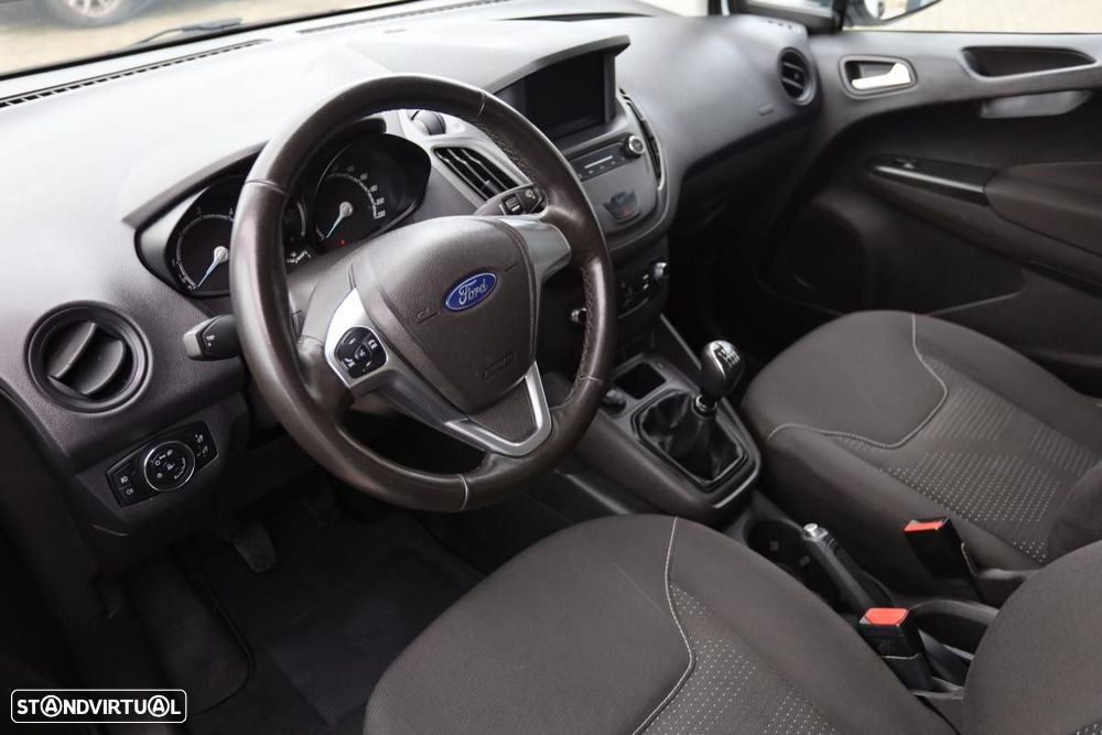 Ford Transit Courier - 7