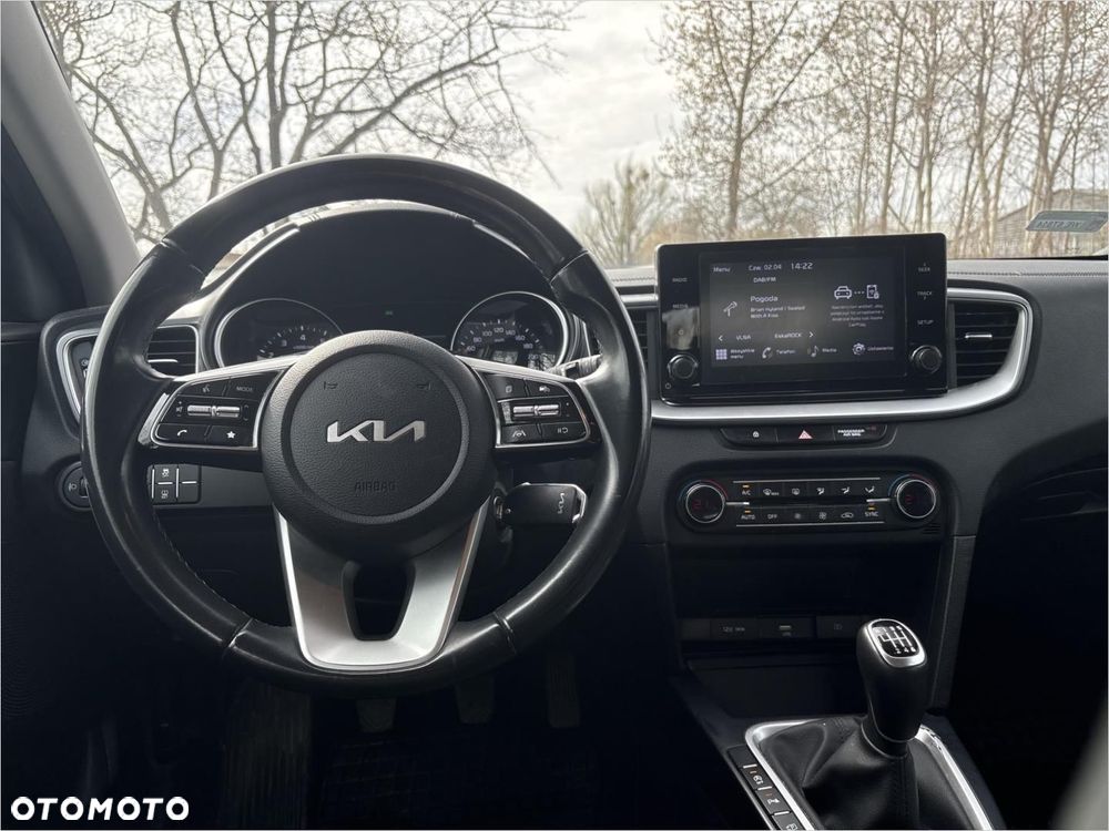 Kia Ceed 1.5 T-GDI M - 12