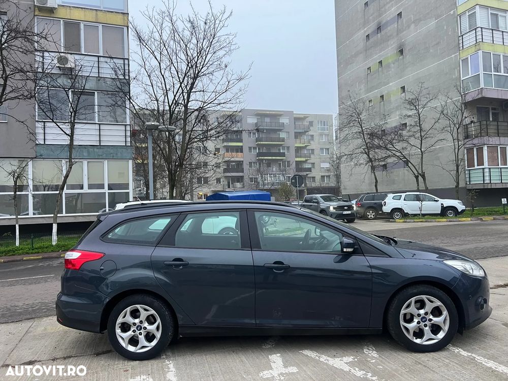 Ford Focus 1.6 TDCI DPF Titanium - 9