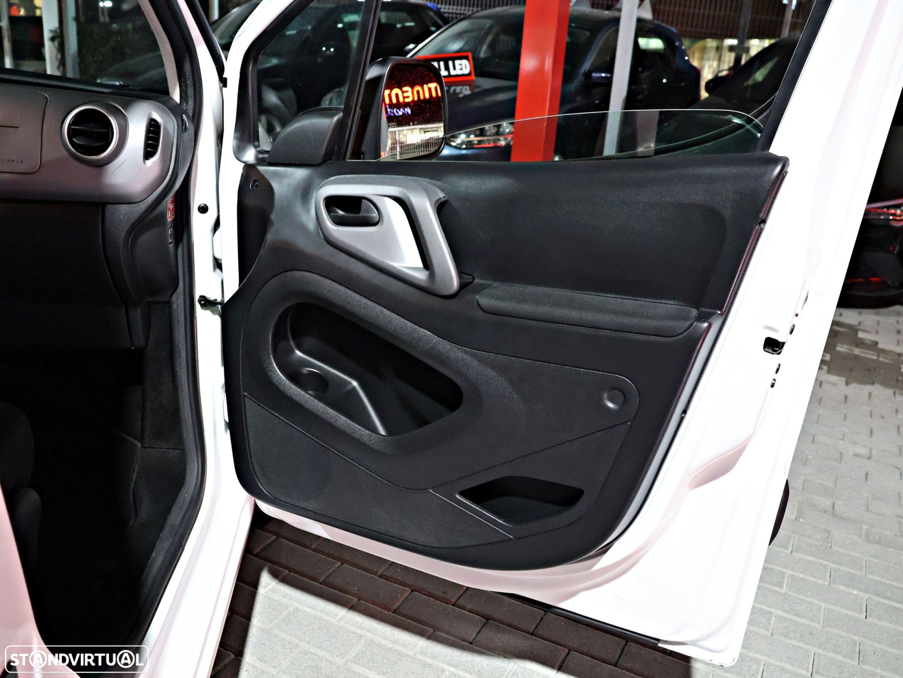 Peugeot Partner 1.6 BlueHDi Confort - 39