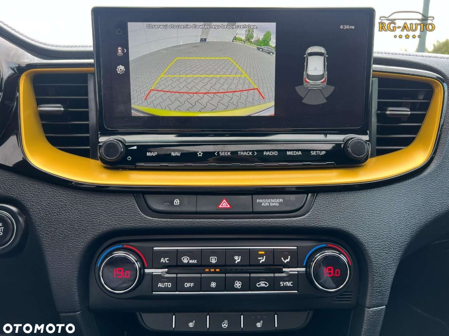 Kia XCeed - 28