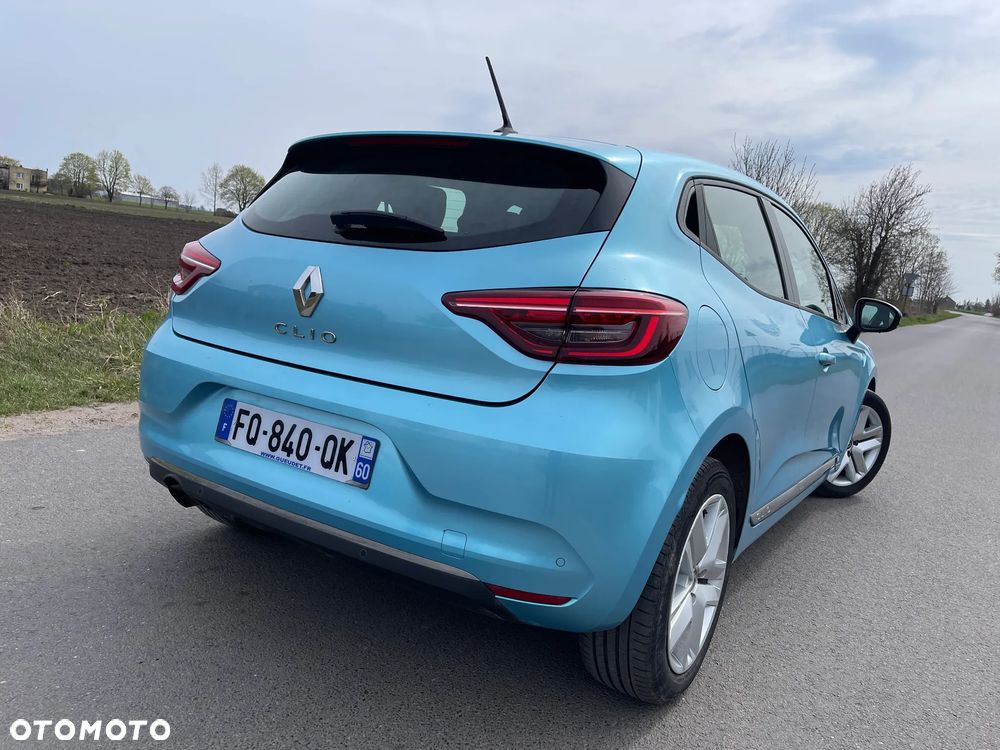 Renault Clio TCe 100 INTENS - 25