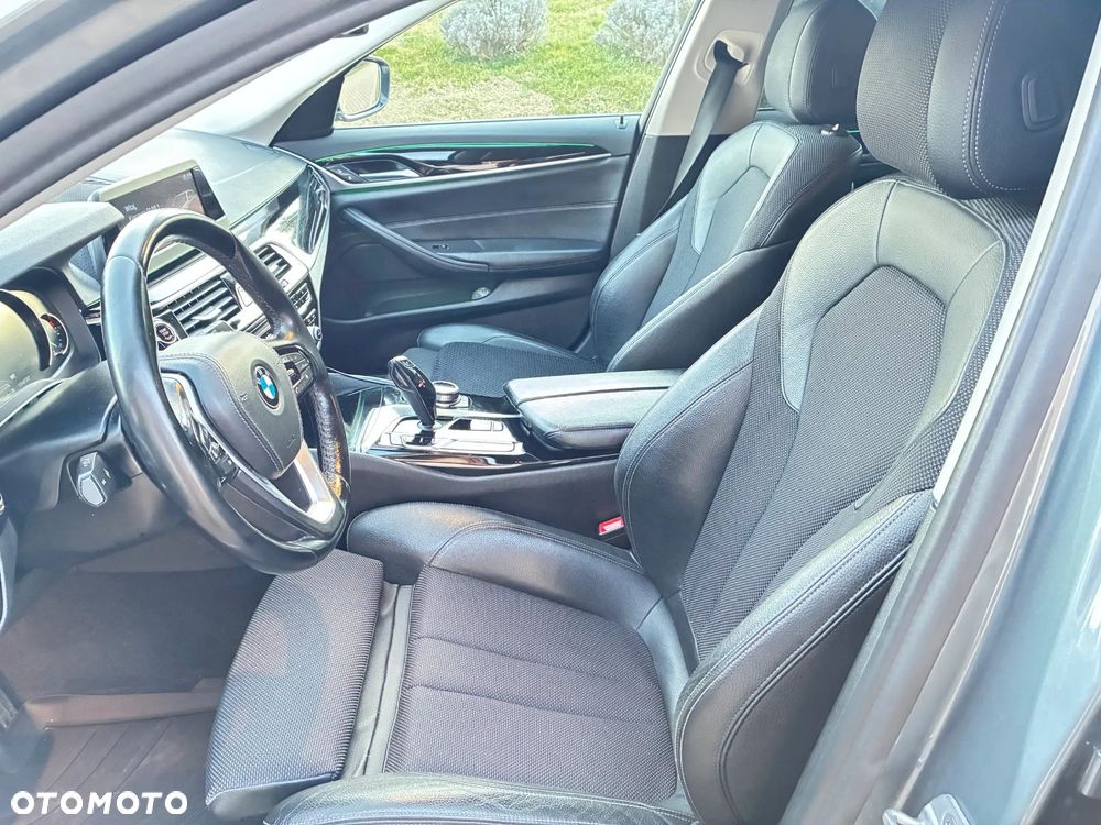 BMW Seria 5 520d Sport Line sport - 12