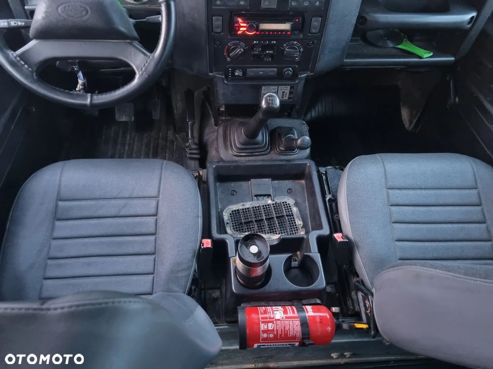 Land Rover Defender 2.2 TD4 E - 6
