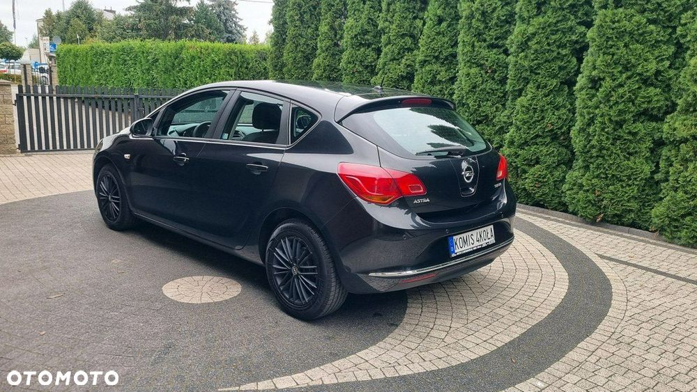 Opel Astra - 4