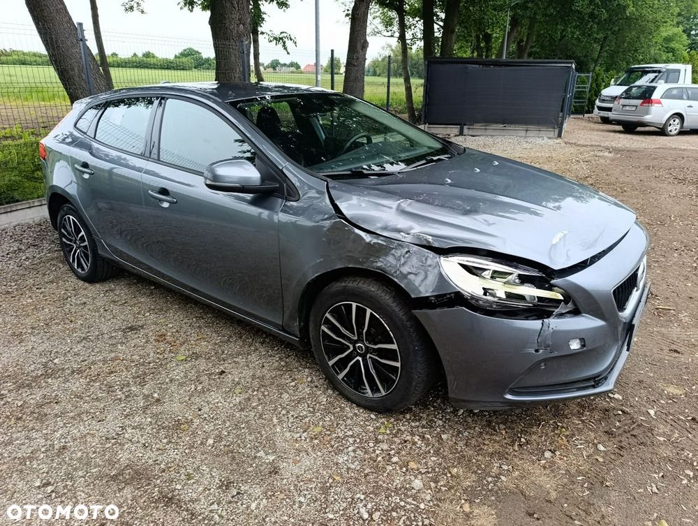 Volvo V40 - 9