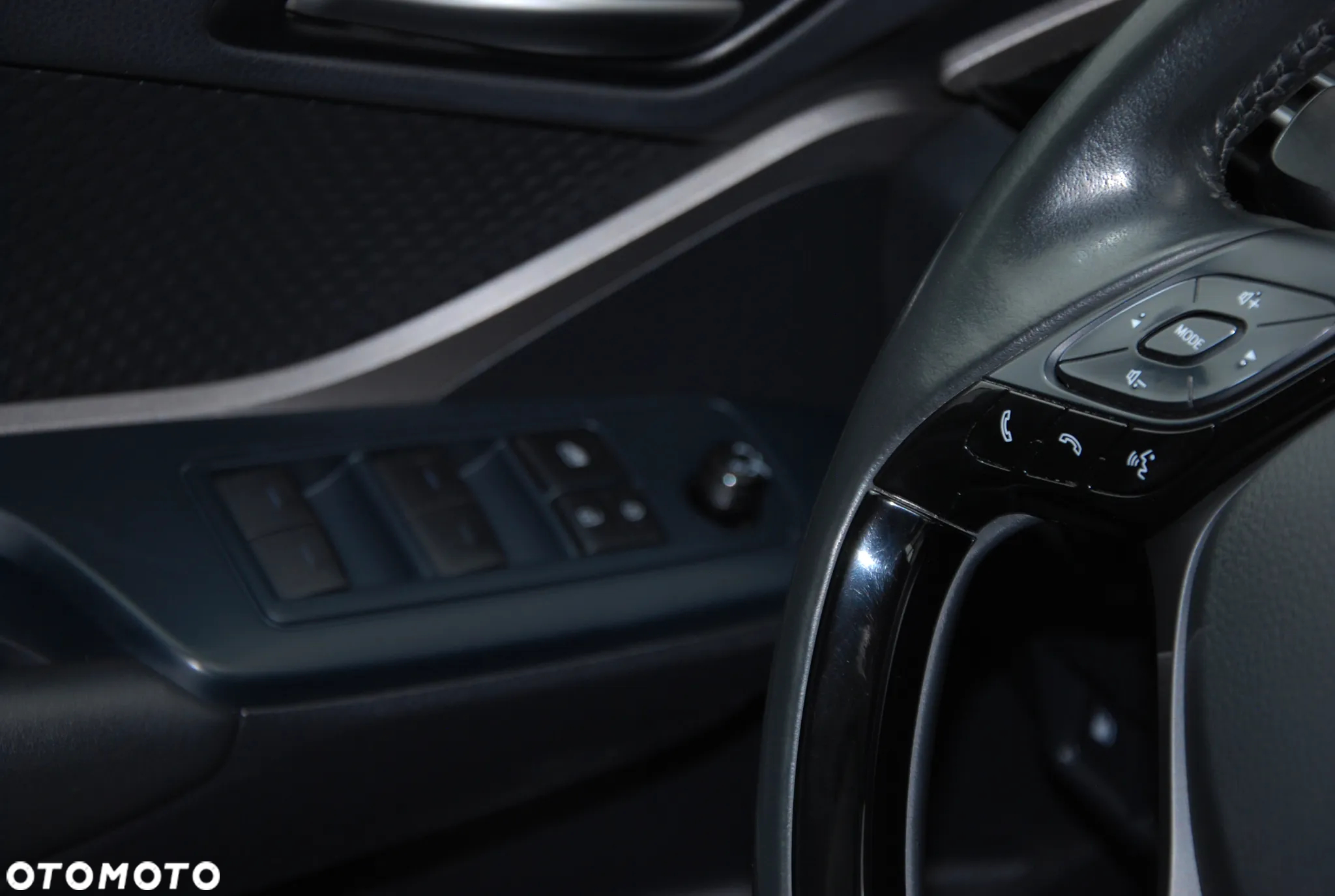 Toyota C-HR 1.8 Hybrid GPF Comfort - 30