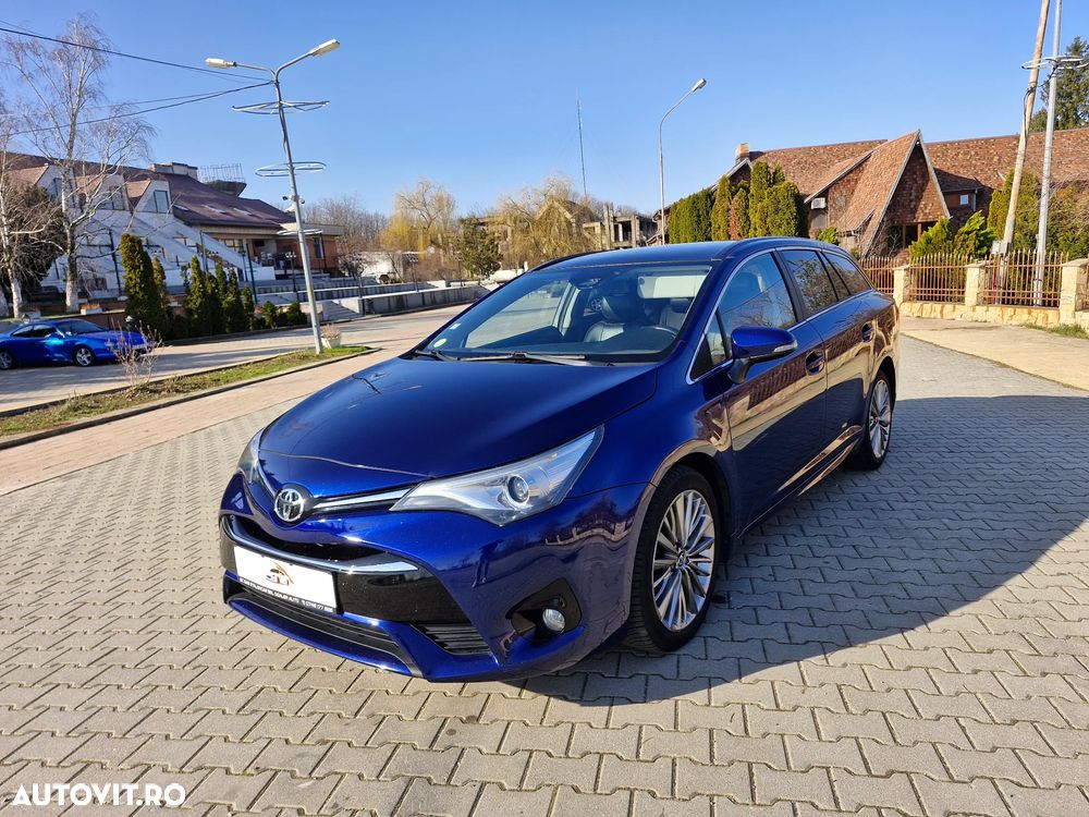 Toyota Avensis 2.0 D-4D Executive - 7