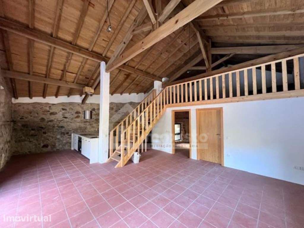 Moradia T2 renovada pronta a habitar em Figueiró dos Vinhos - Grande imagem: 3/13