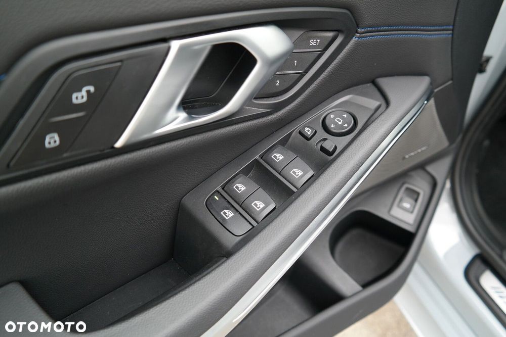 BMW Seria 3 - 14