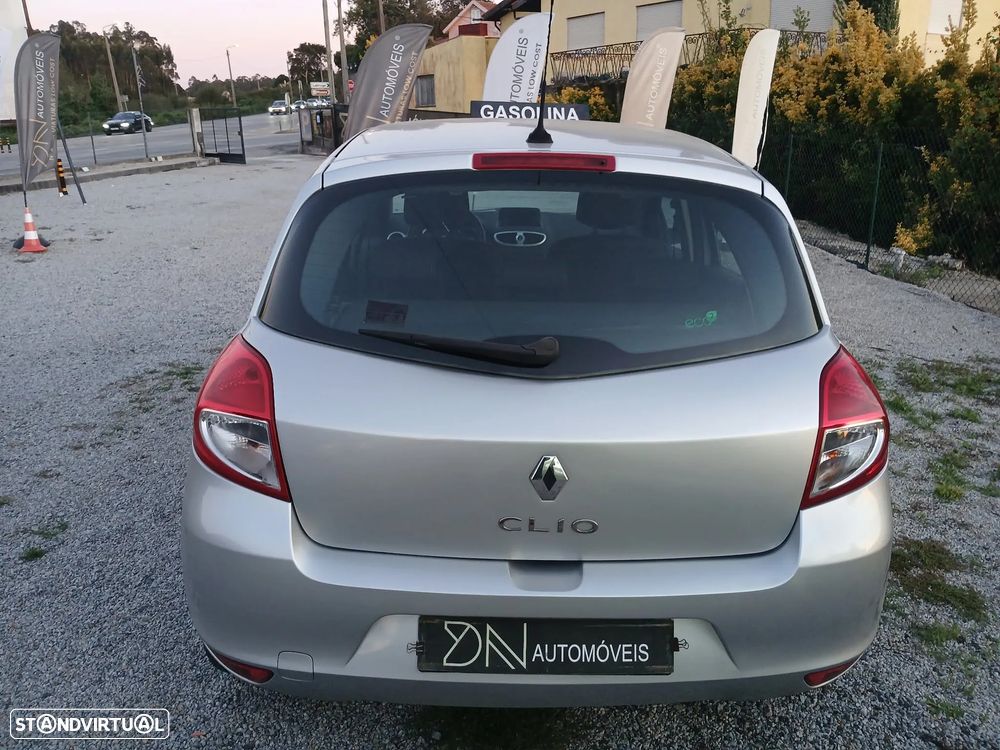 Renault Clio - 7