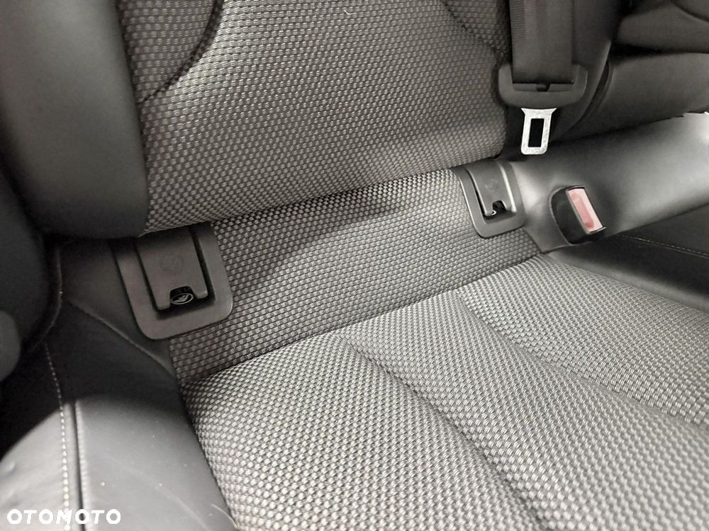 Audi A3 Sportback 35 TFSI S line - 31