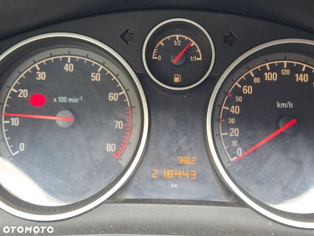 Opel Astra - 19