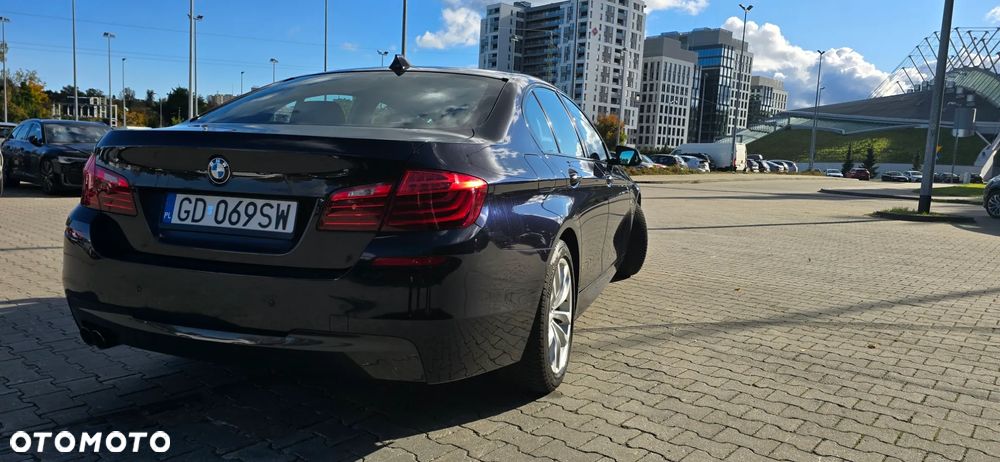 BMW Seria 5 520d xDrive - 2