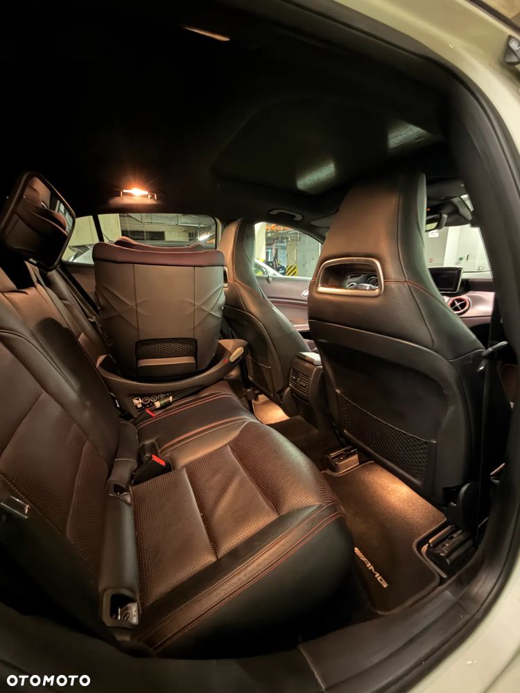 Mercedes-Benz GLA 200 7G-DCT AMG Line - 8