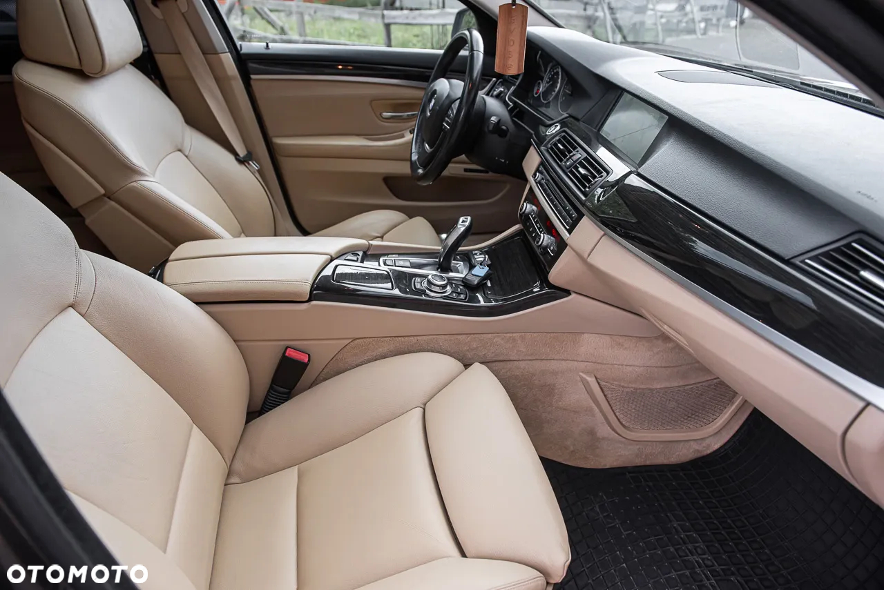 BMW Seria 5 520d Luxury Line - 34
