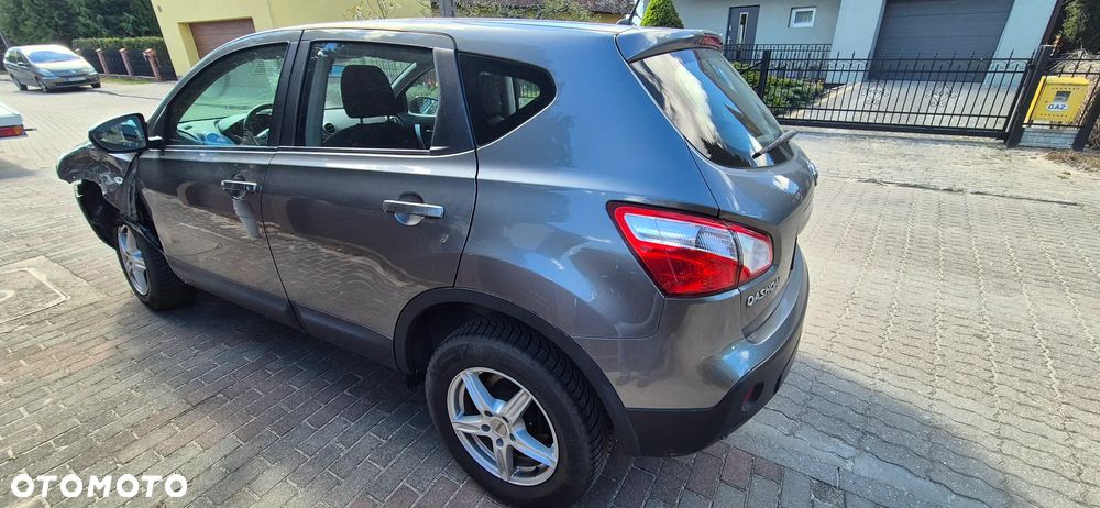 Nissan Qashqai 1.6 dCi DPF acenta - 4