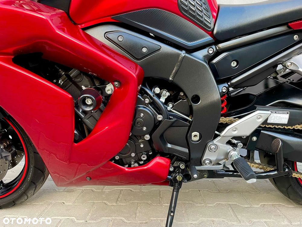 Yamaha FZ - 10