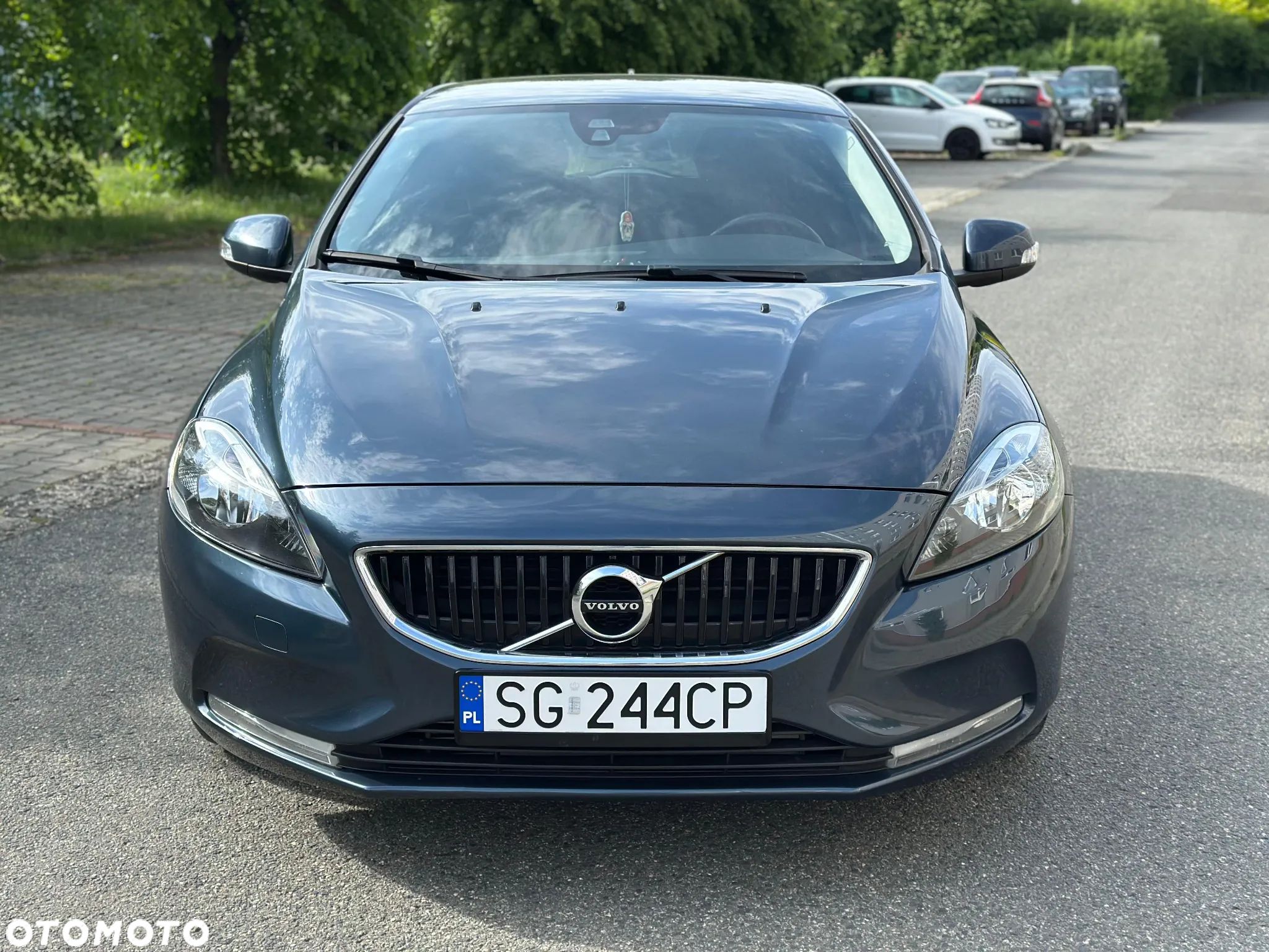 Volvo V40 D2 Drive-E Momentum - 1