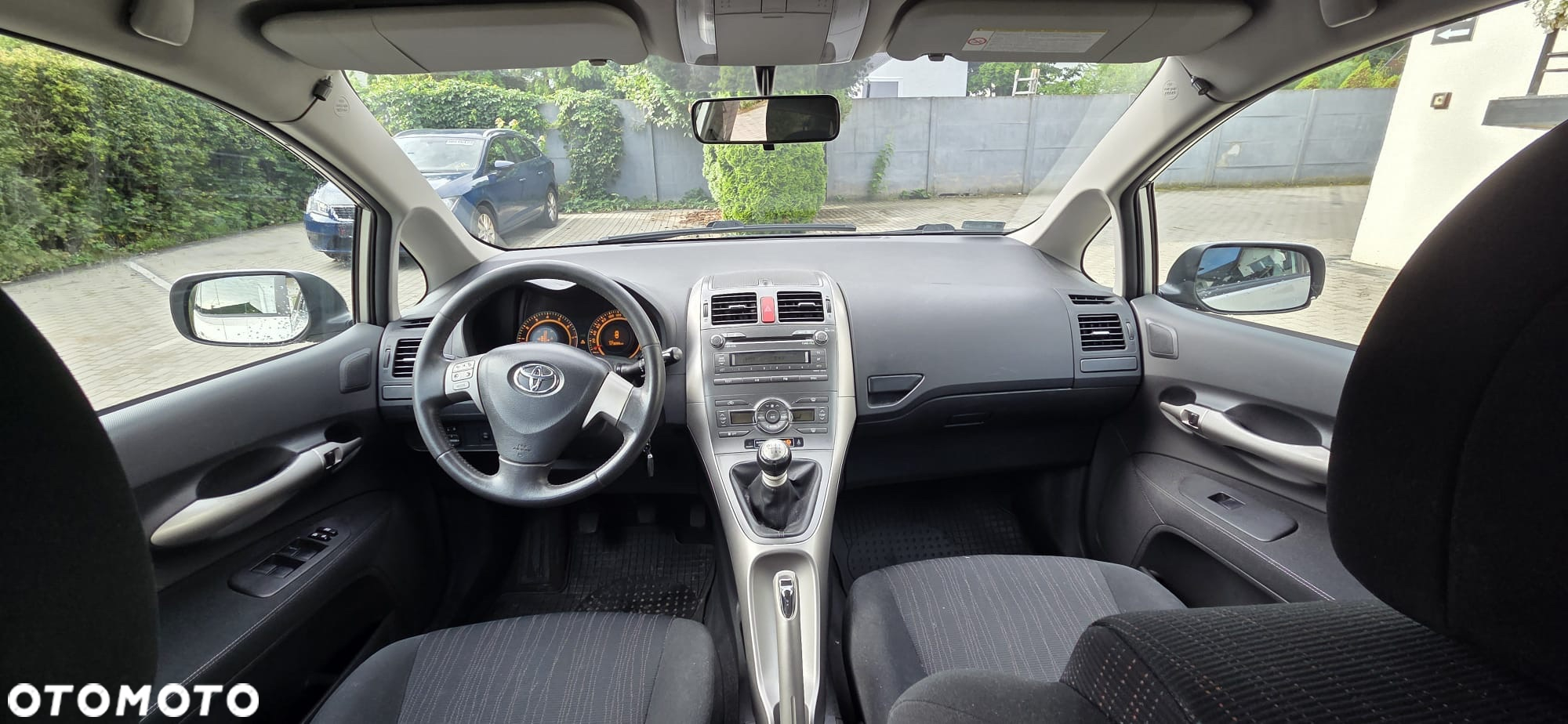 Toyota Auris 1.6 Premium - 18