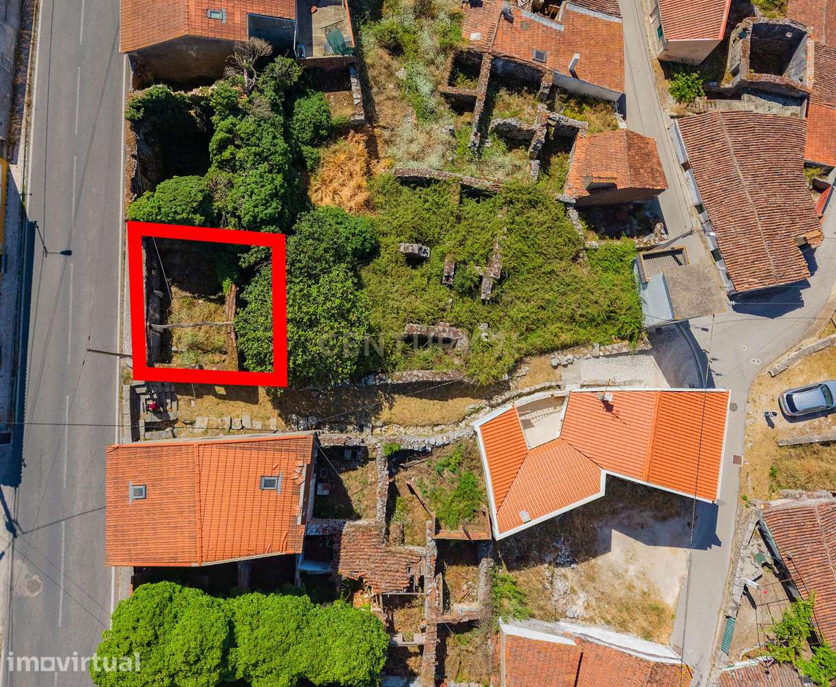 Ruína para reconstrução em Mira de Aire - Grande imagem: 5/14