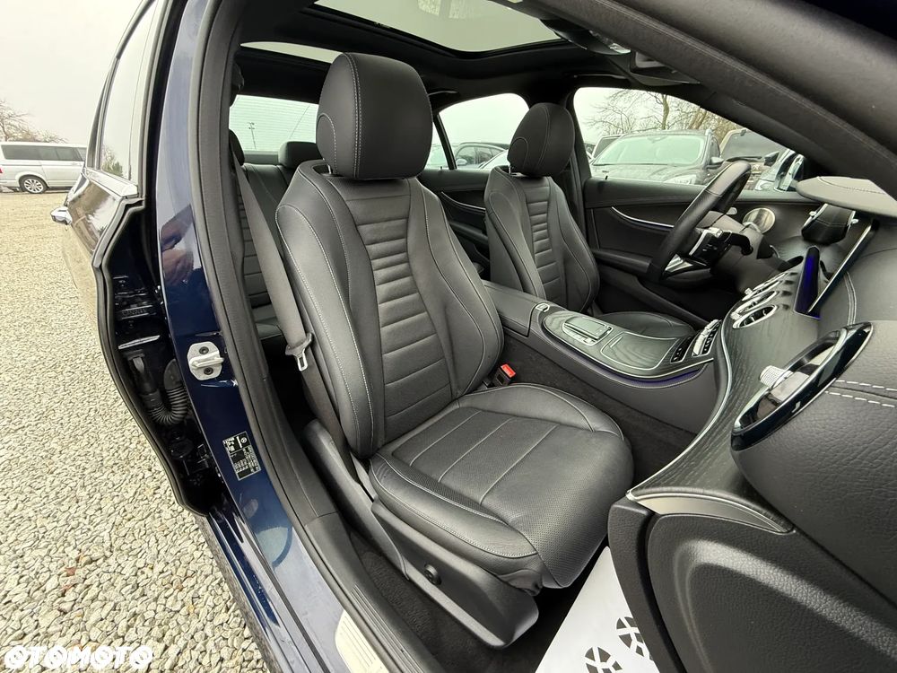 Mercedes-Benz Klasa E 300 de PHEV 4-Matic AMG 9G-Tronic - 33