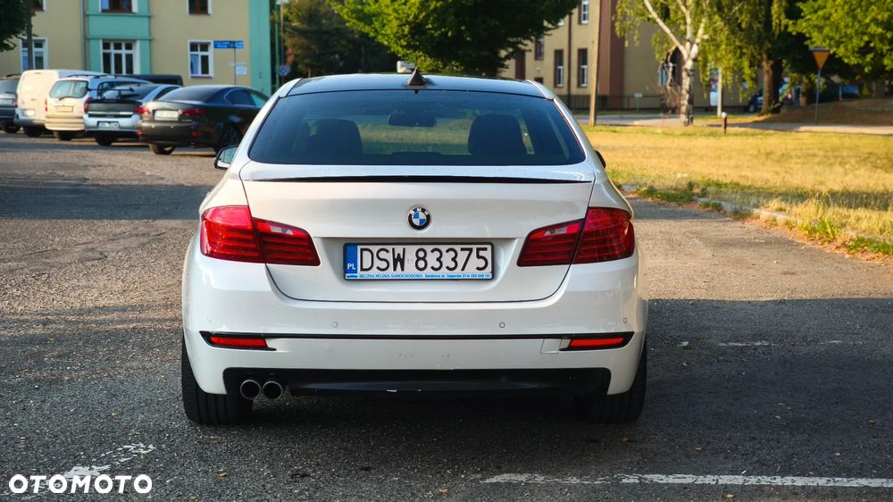 BMW Seria 5 520d Luxury Line - 6