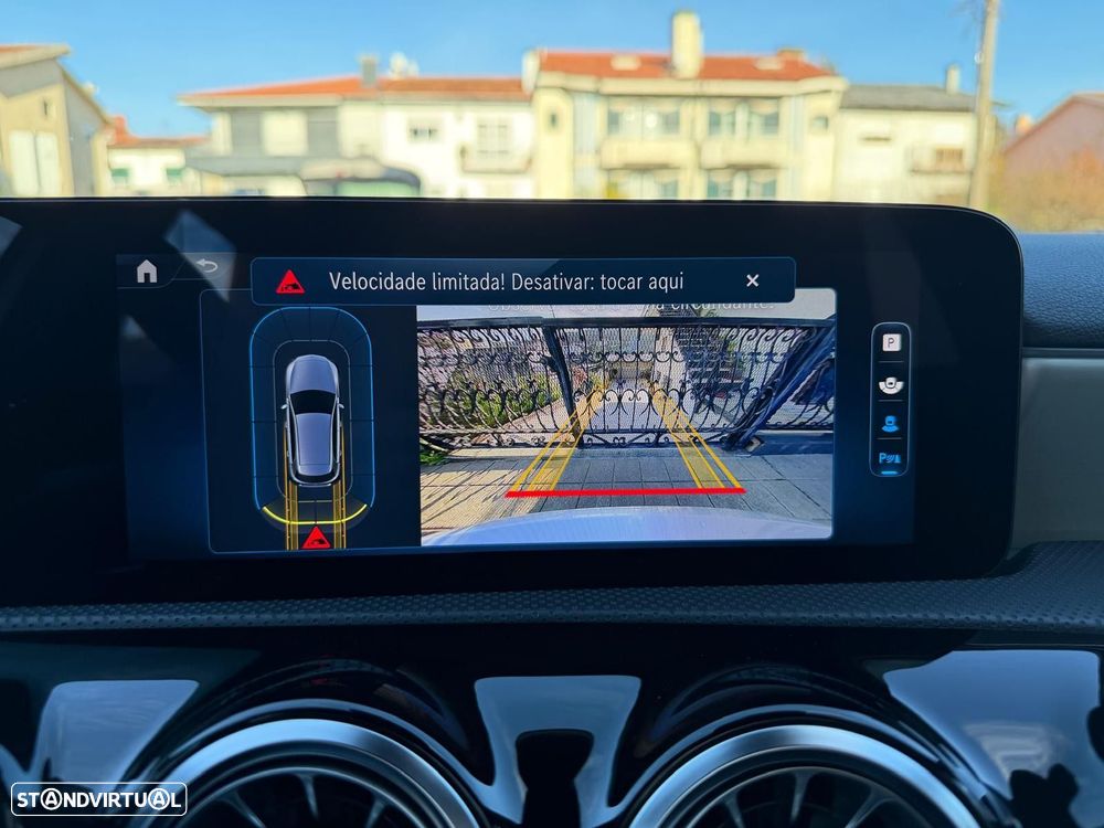 Mercedes-Benz A 250 e AMG Line - 25