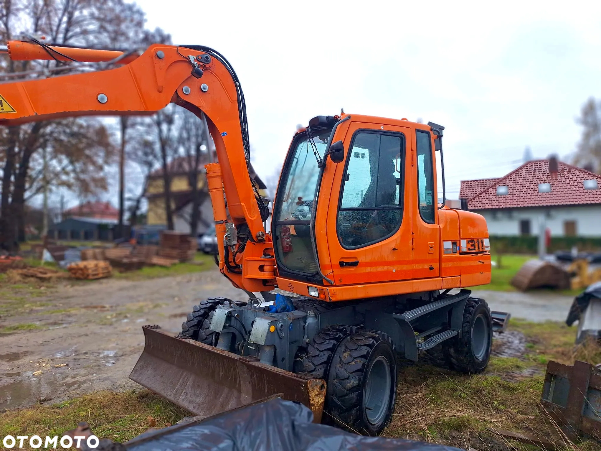 Liebherr A311 - 8