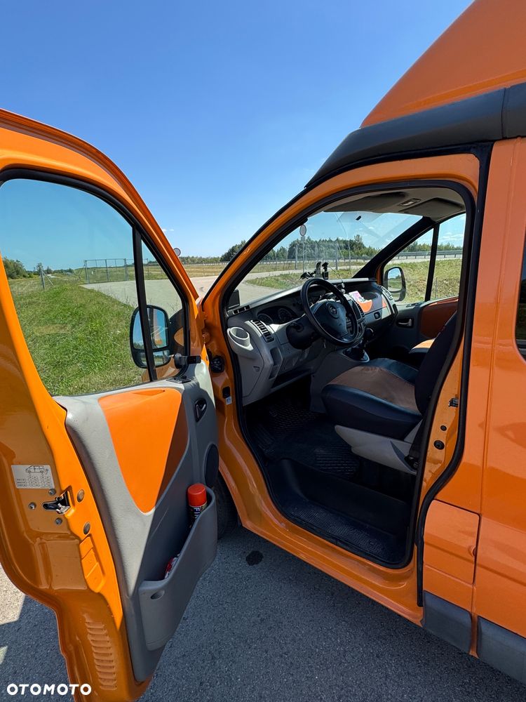 Opel Vivaro - 8