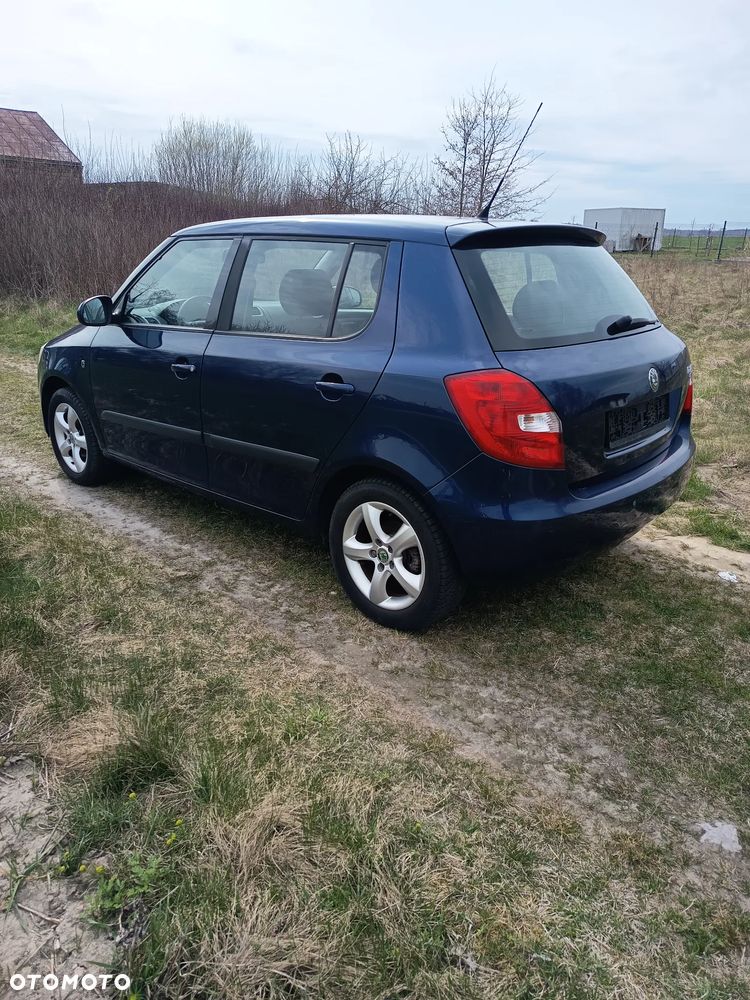 Skoda Fabia 1.6 16V Style - 8