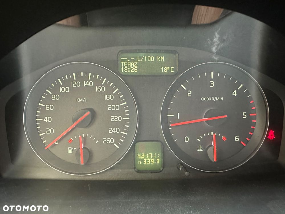Volvo S40 D3 R-Design - 17