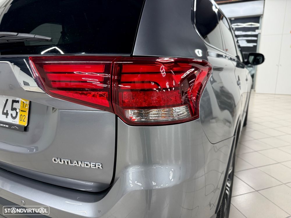 Mitsubishi Outlander 2.2 DI-D Intense+ - 6