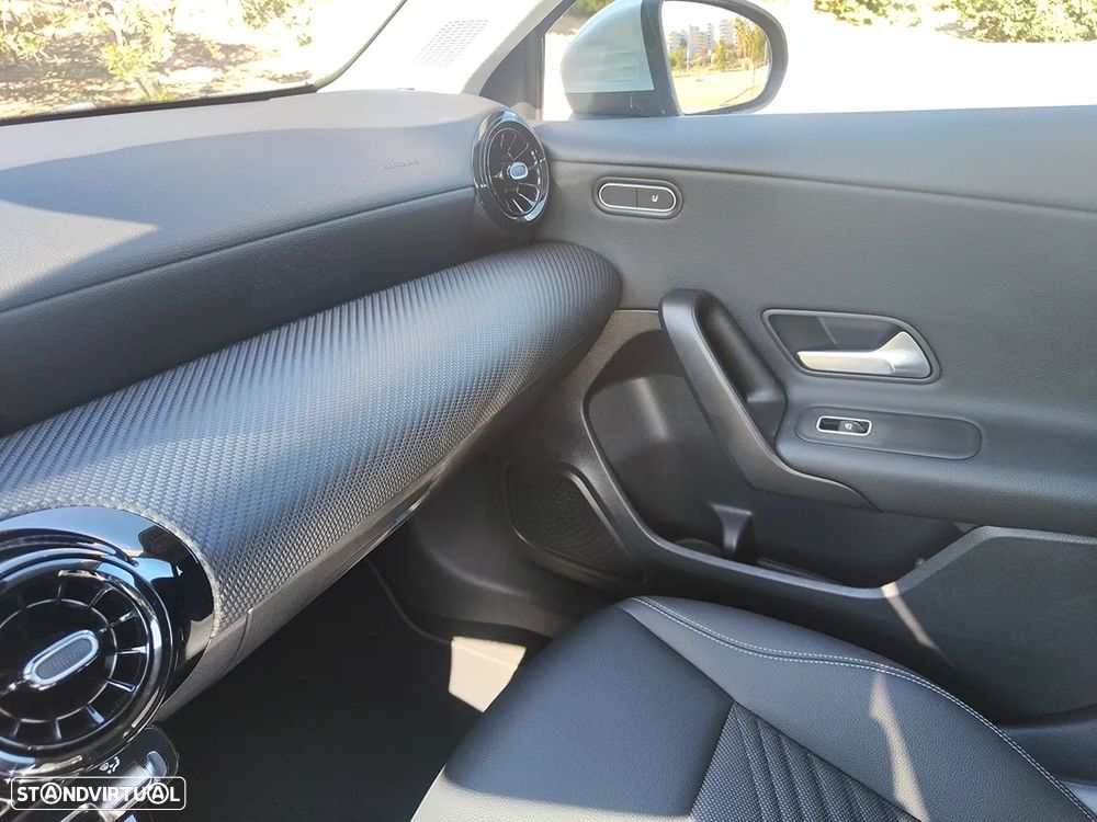 Mercedes-Benz A 200 Standard - 25