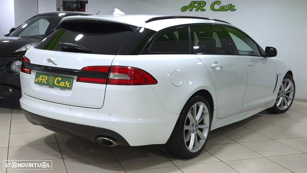 Jaguar XF Sportbrake 2.2 - 4